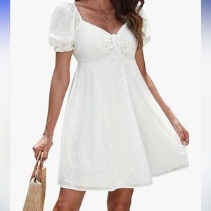 NWOT Embroidered Puff Sleeve Babydoll Dress